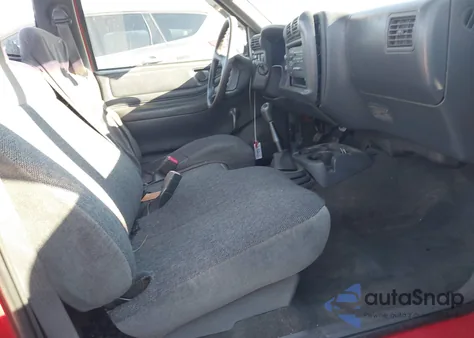 1997 Chevrolet S-10 Fleetside z USA, uszkodzony, nr VIN 1GCCS1443V8205072